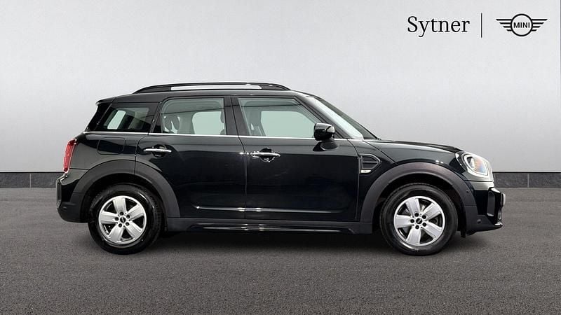 Usado Mini Cooper Countryman Classic 134 HP (98 kW) 2023 Preto SUV