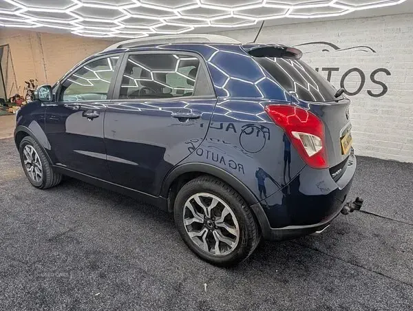 Used SsangYong Korando 178 HP (130 kW) 2017 Blue Estate
