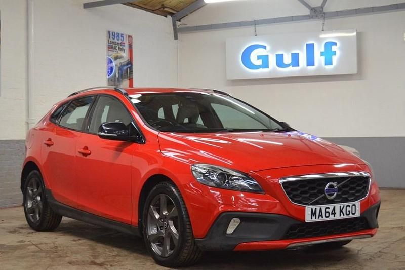 Used 2014 Volvo V40 CC Estate | £4,995 (Fair price) - Image 1/1