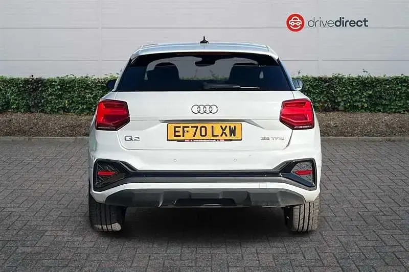 Used Audi Q2 Black Edition 150 HP (110 kW) 2021 White SUV