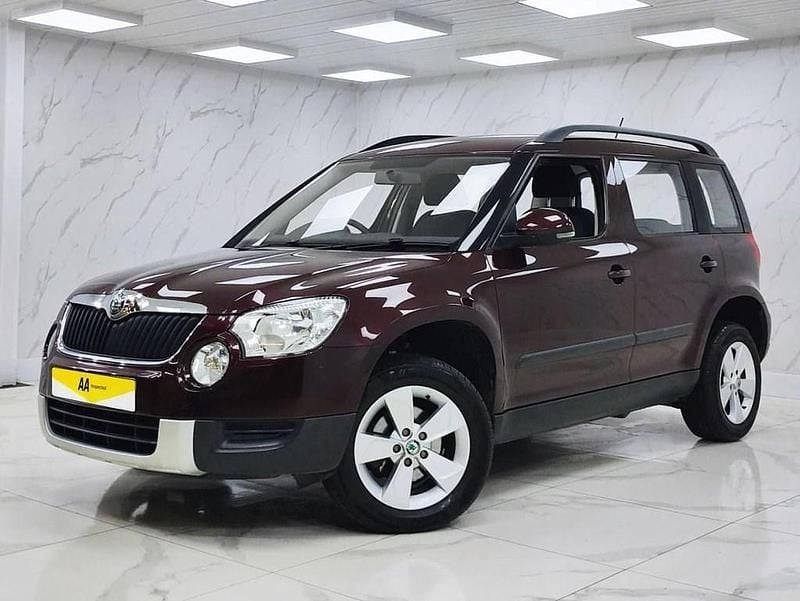 Used Skoda Yeti 105 HP (77 kW) 2013 Maroon SUV