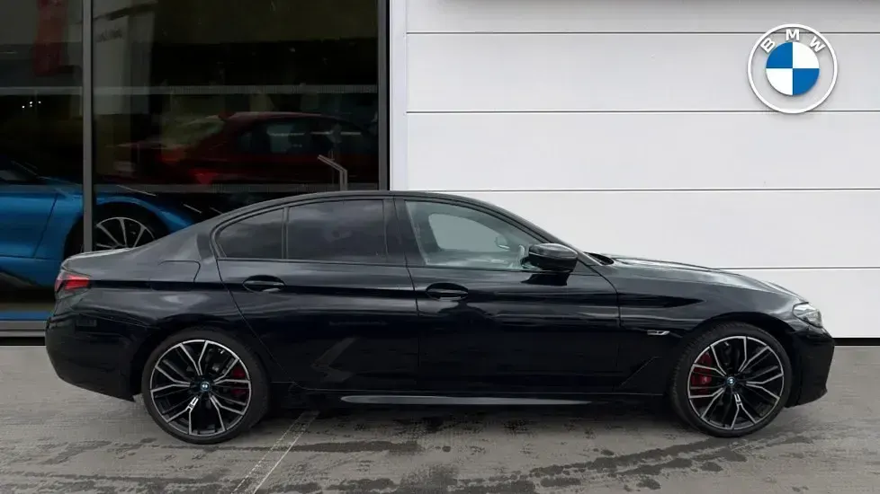 Used BMW 545e M Sport 389 HP (286 kW) 2021 Black Sedan