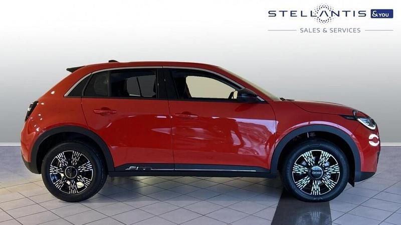 Orange New 2025 Fiat 600 S SUV | £19,148 - Image 1/4