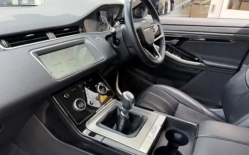 Used Land Rover Range Rover evoque S 166 HP (122 kW) 2022 Black SUV