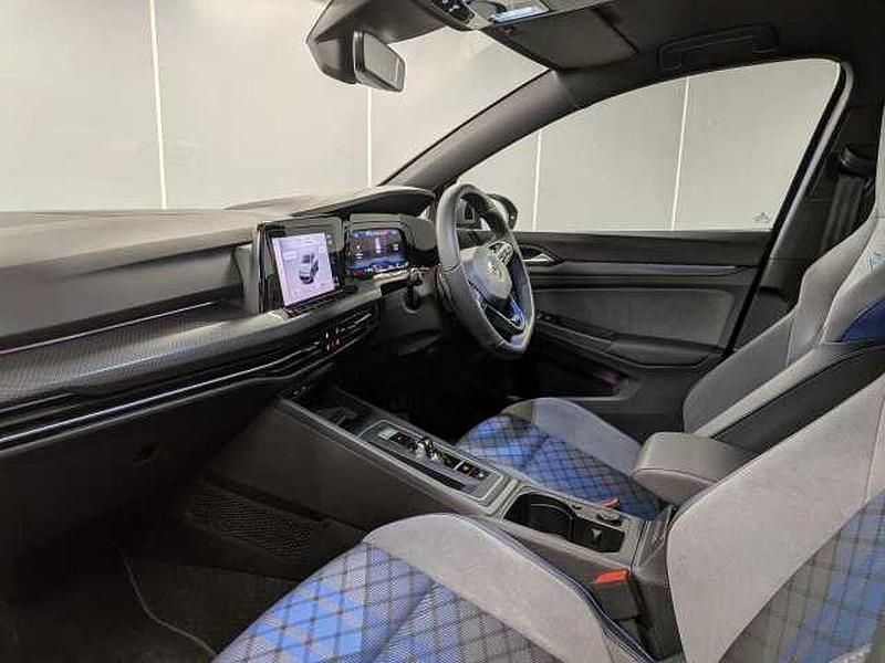 Usado VW Golf VIII R 320 HP (235 kW) 2022 Azul Citadino
