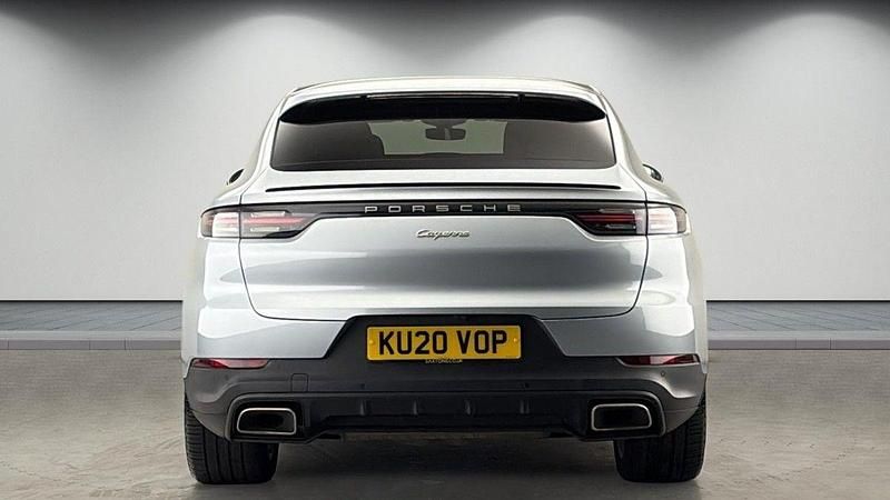 Usado Porsche Cayenne 462 HP (339 kW) 2020 Prateado SUV