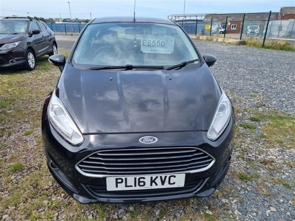 Black Used 2016 Ford Fiesta Zetec Hatchback | £6,300 (Fair price) - Image 1/1