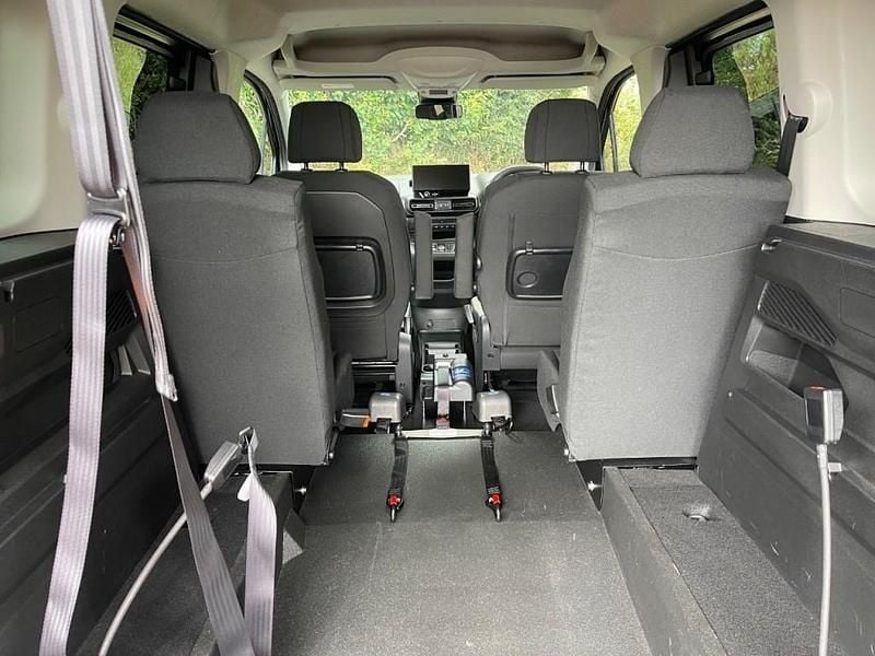 Black Used 2024 Citroën Berlingo MPV | £22,995 - Image 1/4
