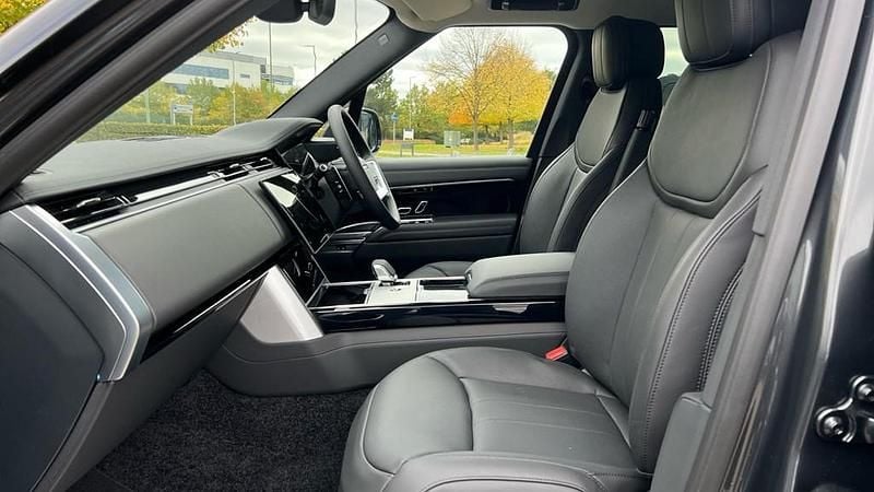 New Land Rover Range Rover SE 2025 SUV