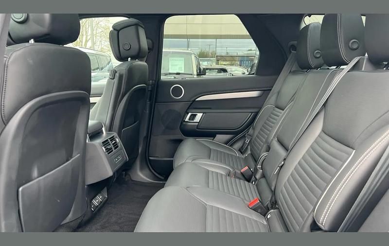 Used Land Rover Discovery 5 HSE Dynamic 300 HP (220 kW) 2023 Silver SUV