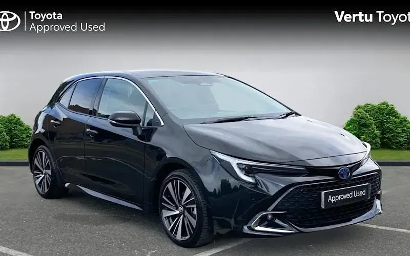 Used Toyota Corolla Design 140 HP (102 kW) 2025 Hatchback