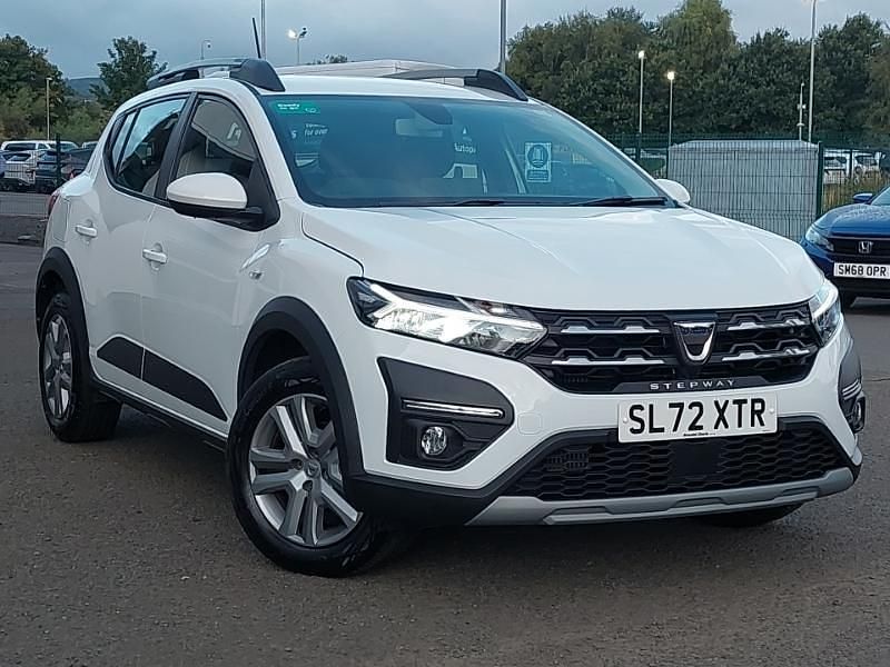 White Used 2022 Dacia Sandero Comfort Hatchback | £12,998 (Fair price) - Image 1/4