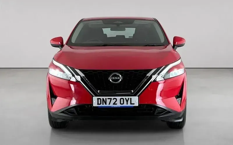 Used Nissan Qashqai Acenta Premium 158 HP (116 kW) 2022 Red SUV
