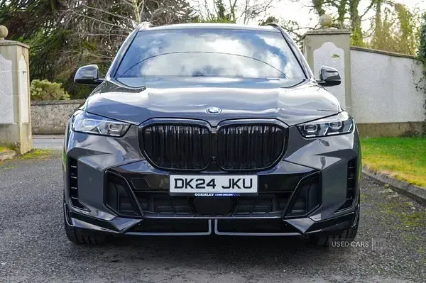 Second-hand BMW X5 M Sport 490 CP (360 kW) 2024 Gri SUV