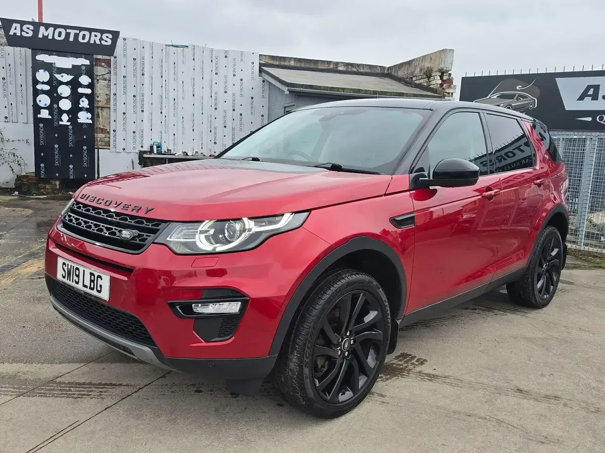 Second-hand Land Rover Discovery Sport HSE 180 CP (132 kW) 2019 Roșu SUV