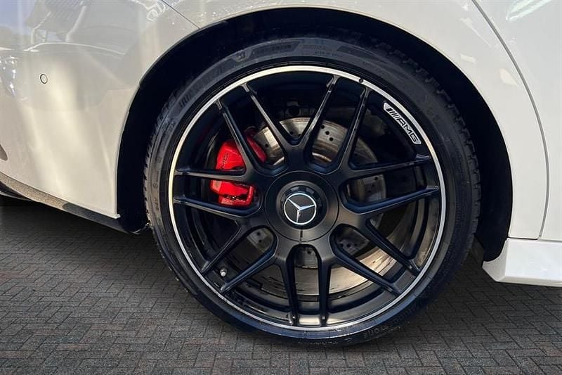 Used Mercedes CLA45 AMG 421 HP (309 kW) 2024 Polar white Estate