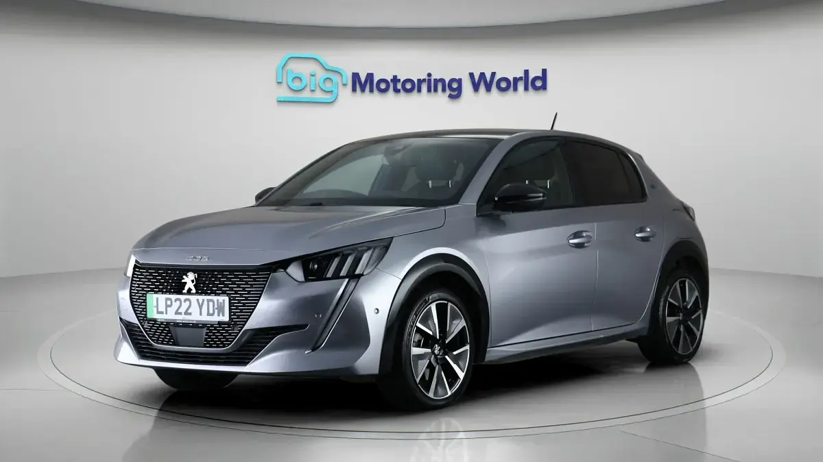 Used Peugeot e-208 GT 100 kW (136 HP) 2022 Grey Hatchback
