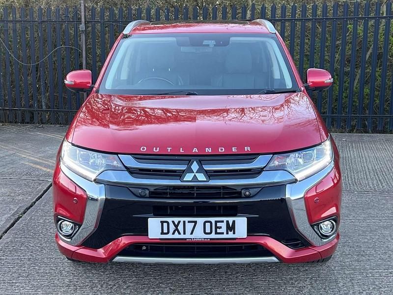 Used Mitsubishi Outlander P-HEV 2017 Red SUV