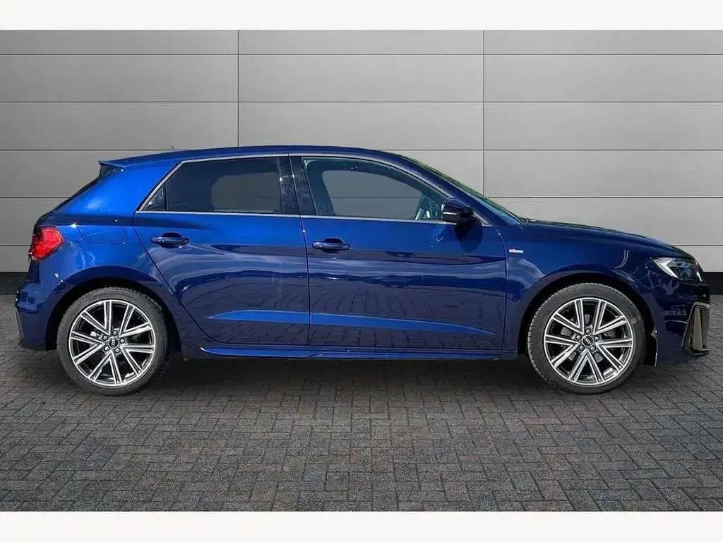 Used Audi A1 S-Line 110 HP (80 kW) 2024 Blue SUV