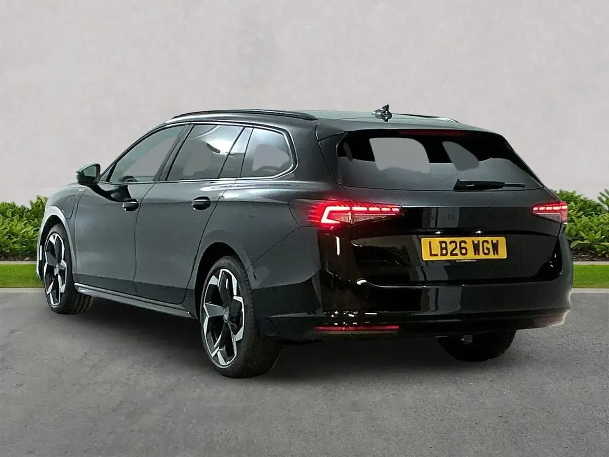 New Skoda Superb SportLine 2026 Black Estate