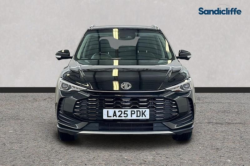 Used MG ZS Trophy 196 HP (144 kW) 2024 Metallic  black pearl SUV