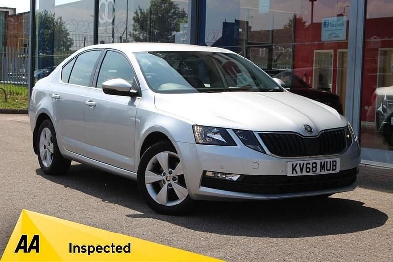 Silver Used 2018 Skoda Octavia SE Technology Hatchback | £12,675 (Fair price) - Image 1/4