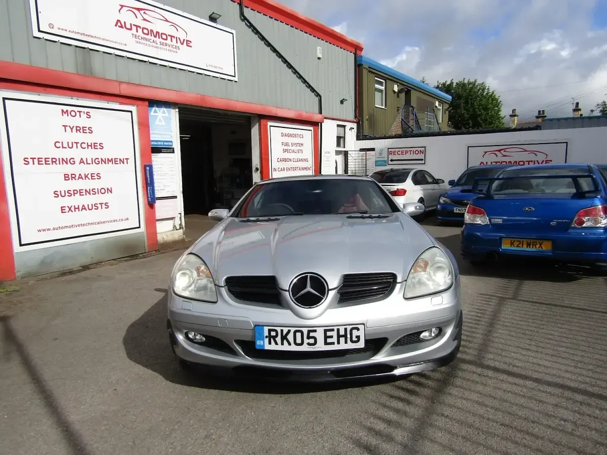 Used Mercedes SLK350 272 HP (200 kW) 2005 Silver Cabriolet