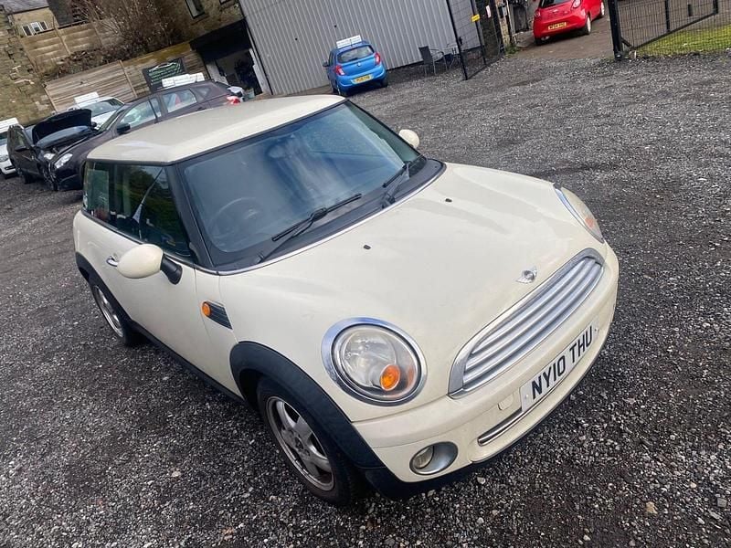 White Used 2010 Mini ONE Hatch Hatchback | £985 (Good price) - Image 1/4