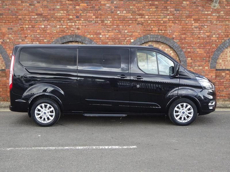 Used Ford Tourneo Titanium 2022 Black MPV