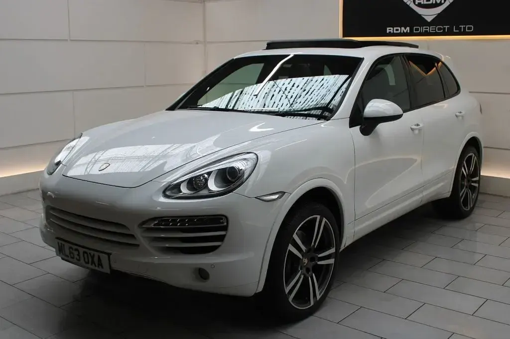 Used Porsche Cayenne 240 HP (176 kW) 2013 White SUV