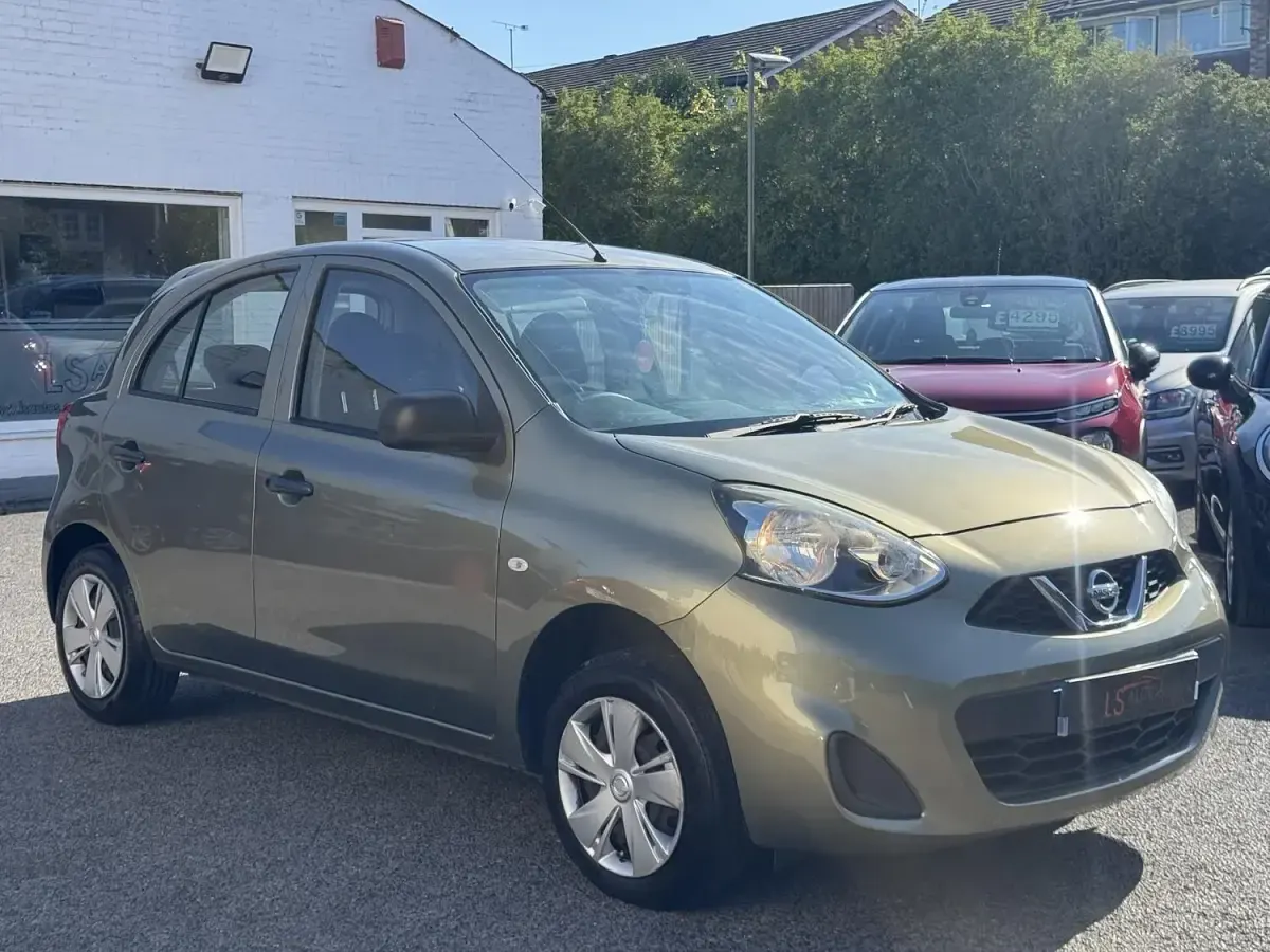 Used Nissan Micra Visia 80 HP (58 kW) 2014 Green Hatchback