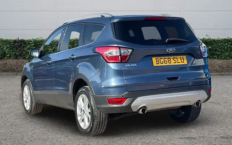 Second-hand Ford Kuga Titanium 120 CP (88 kW) 2018 Albastru SUV