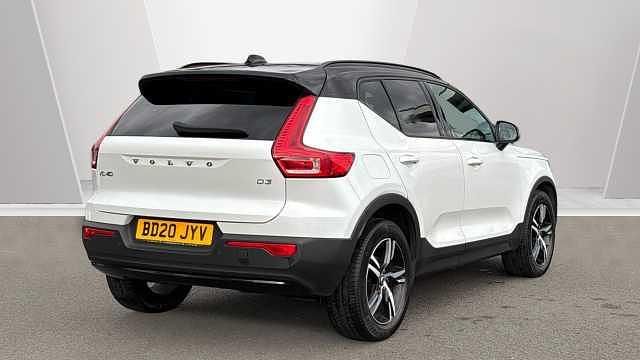 Used Volvo XC40 R-Design 150 HP (110 kW) 2021 SUV