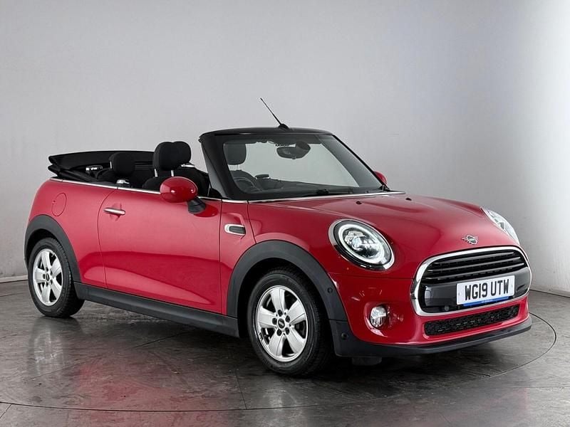 Used Mini Cooper Cabriolet Classic 136 HP (100 kW) 2019 Red Cabriolet