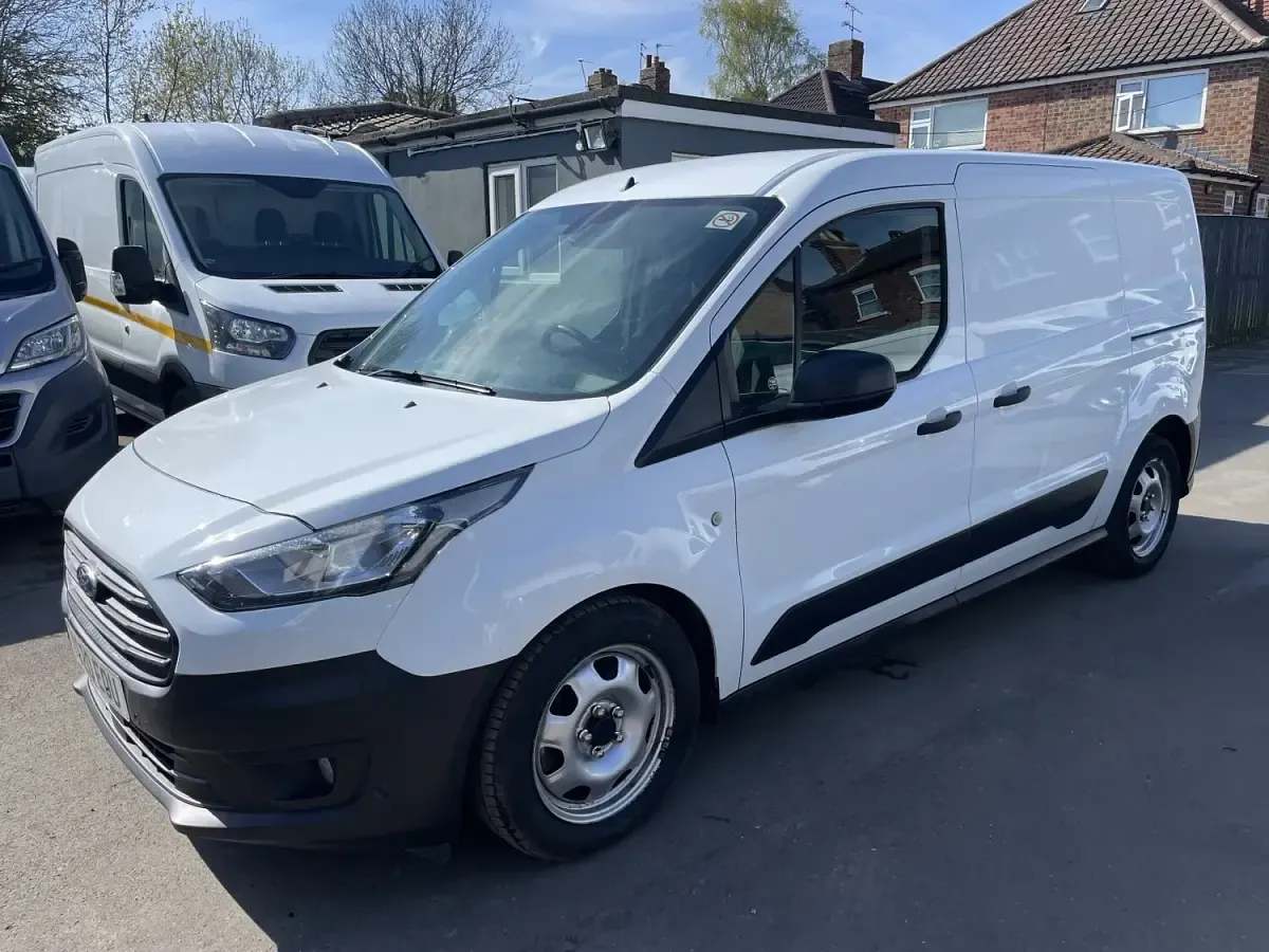 Used Ford Transit Connect 100 HP (73 kW) 2020 White MPV