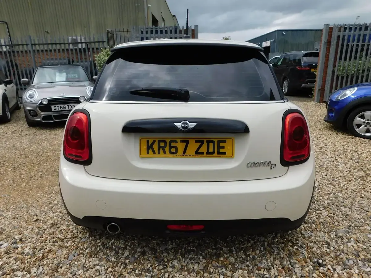 Used Mini Cooper D Hatch 116 HP (85 kW) 2017 White Hatchback