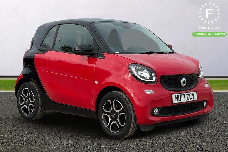 Red Used 2017 Smart ForTwo Coupé Premium Coupe | £9,299 (Fair price) - Image 1/4
