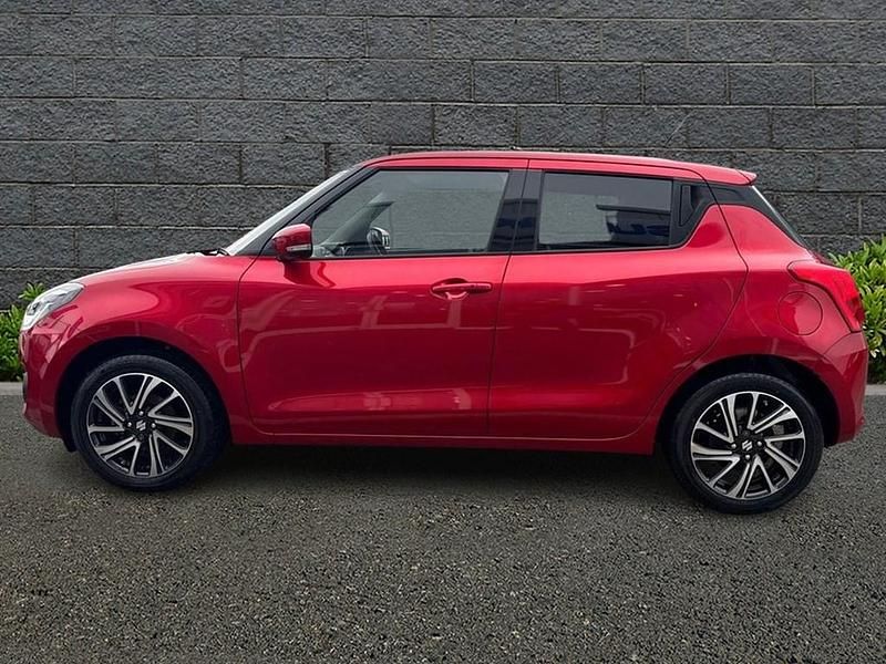 Used Suzuki Swift SZ5 83 HP (61 kW) 2021 Red Hatchback