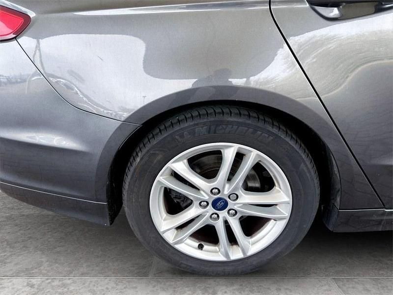 Used Ford Mondeo Titanium 180 HP (132 kW) 2015 Grey Hatchback