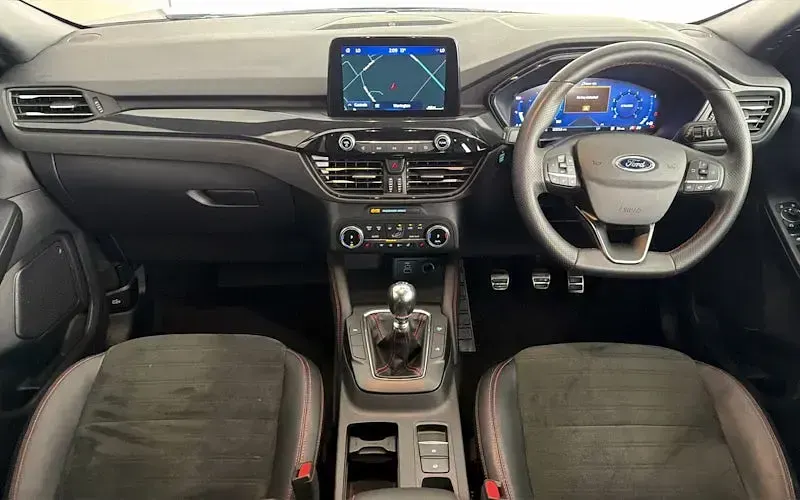 Used Ford Kuga ST-Line 150 HP (110 kW) 2023 Silver SUV