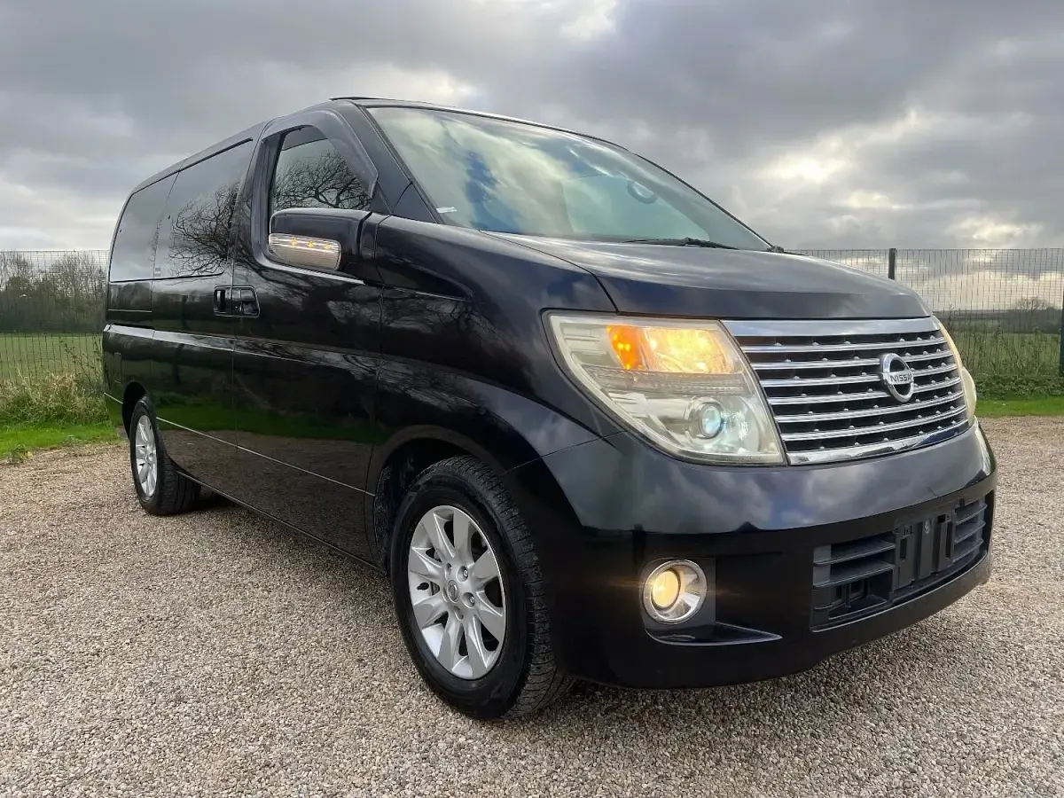 Used Nissan Elgrand 2006 Black MPV