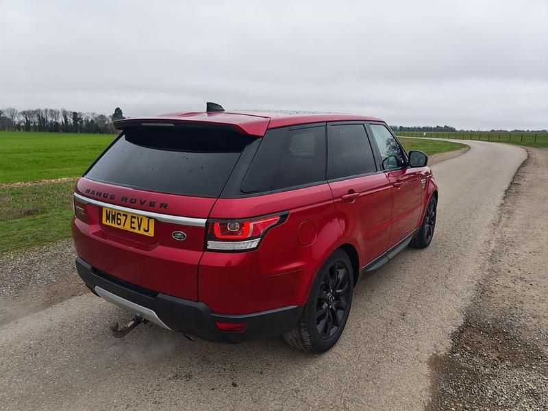 Used Land Rover Range Rover Sport HSE 302 HP (222 kW) 2017 Red SUV