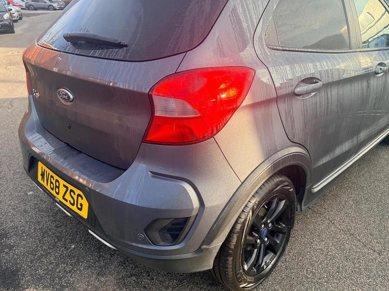Używany Ford Ka Active 84 KM (61 kW) 2018 Szary Sedan/Limuzyna