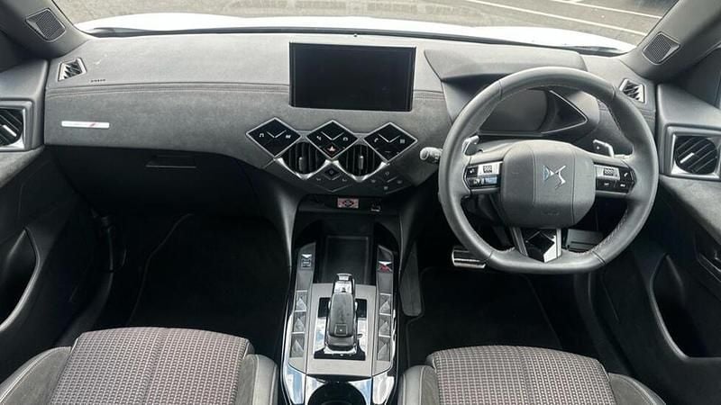 Used DS Automobiles DS3 Performance 129 HP (94 kW) 2023 White SUV