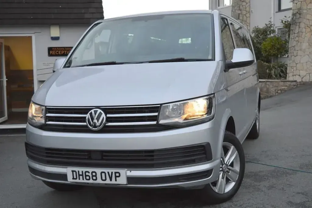 Second-hand VW Transporter SE 2018 Argintiu Van