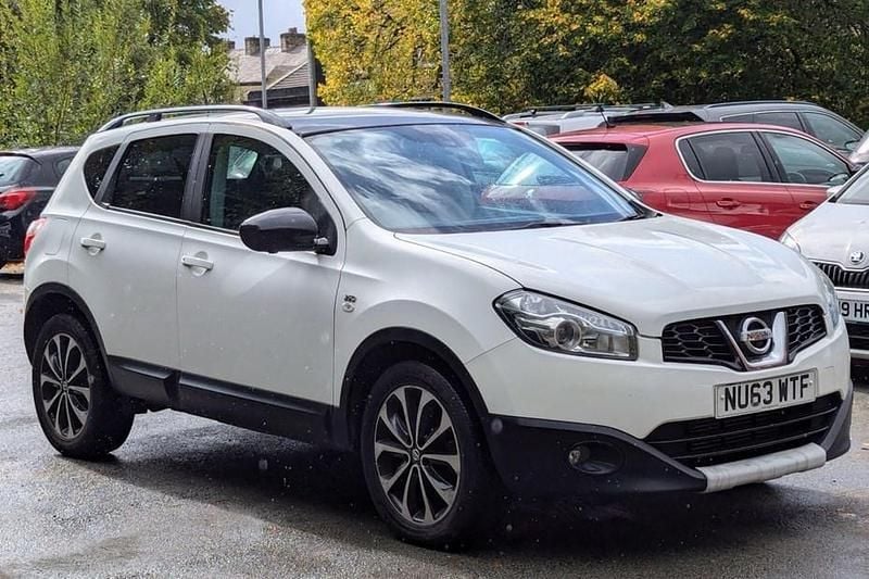 White Used 2013 Nissan Qashqai 360º SUV | £2,495 (Super price) - Image 1/1