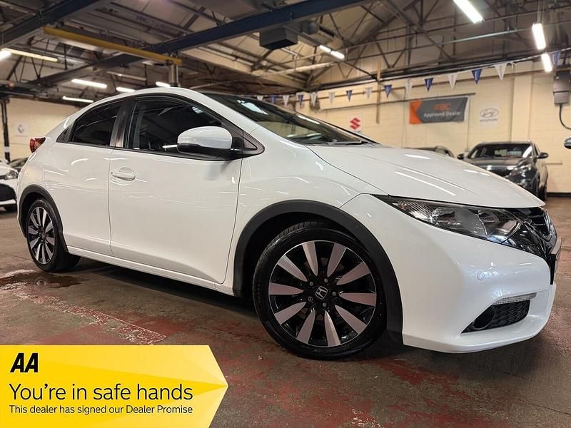 White Used 2014 Honda Civic SR Hatchback | £5,989 (Fair price) - Image 1/4