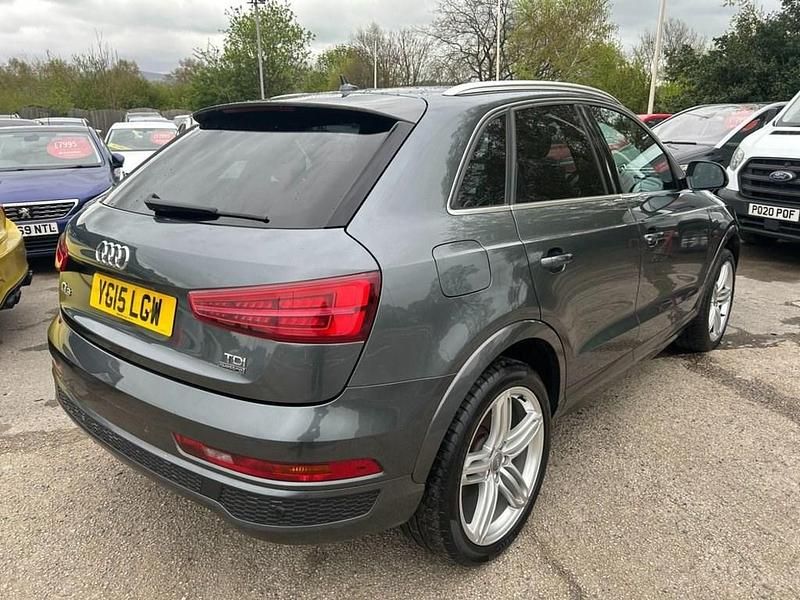 Usado Audi Q3 S-line plus 150 CV (110 kW) 2015 Gris SUV
