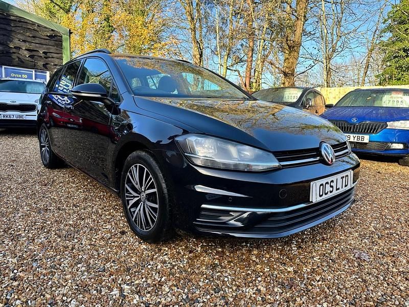 Used VW Golf VII SE 150 HP (110 kW) 2017 Black Estate