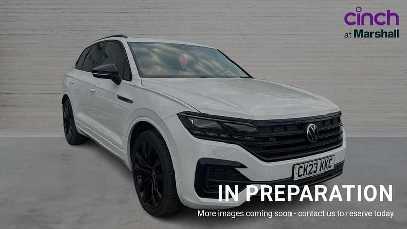Used VW Touareg Black Edition 286 HP (210 kW) 2023 Pure white SUV